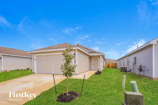 13811 Haystack Rdg in San Antonio, TX - Building Photo - Building Photo