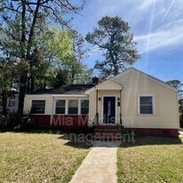 2215 Alabama Ave in Savannah, GA - Building Photo