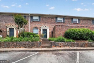 2917 N Dekalb Dr in Atlanta, GA - Building Photo