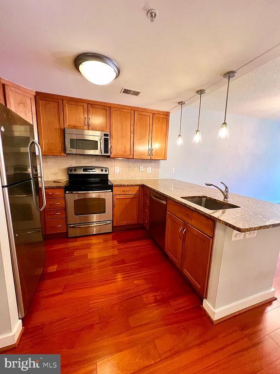 property at 888 N Quincy St