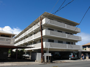 2018 Fern St in Honolulu, HI - Building Photo - Building Photo