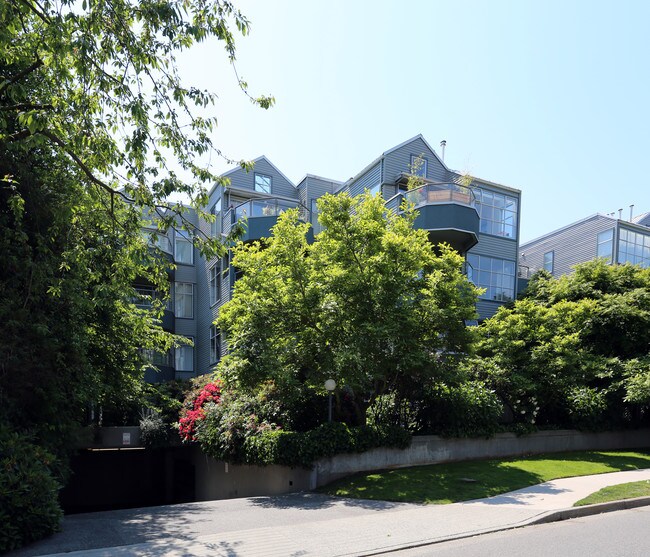 Henley Park in Vancouver, BC - Building Photo - Primary Photo