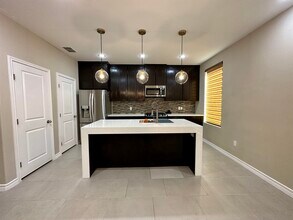 7978 Elka Lp in Laredo, TX - Building Photo - Building Photo