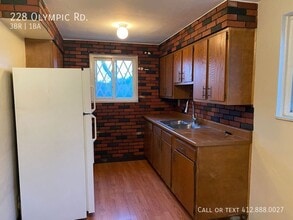 228 Olympic Rd in Pittsburgh, PA - Building Photo - Building Photo