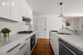 57 Middagh St in Brooklyn, NY - Building Photo - Building Photo