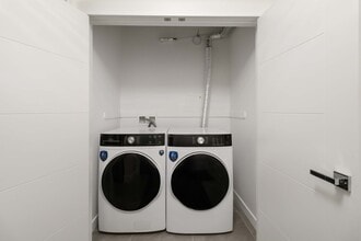 1414 Main St in Saskatoon, SK - Building Photo - Building Photo