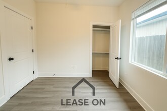 9606 E Annabelle Cir in Wichita, KS - Building Photo - Building Photo