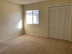 910 Brett Dr in Hinesville, GA - Building Photo - Building Photo