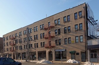 241-257 W 1st St in Mount Vernon, NY - Building Photo - Building Photo