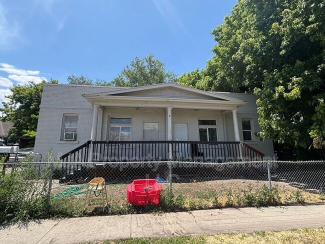 property at 266-268-268 S 900 W