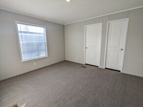 584 Delaware in Belleville, MI - Building Photo - Building Photo