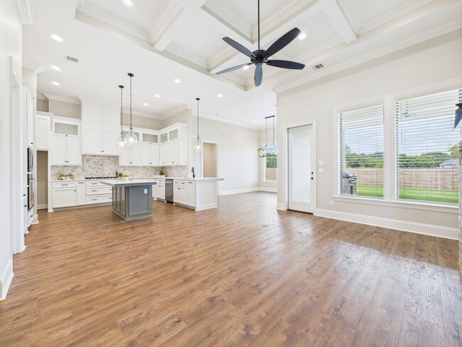 property at 104 Carriage Lakes Dr