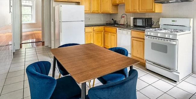 property at 12 Strathmore Rd