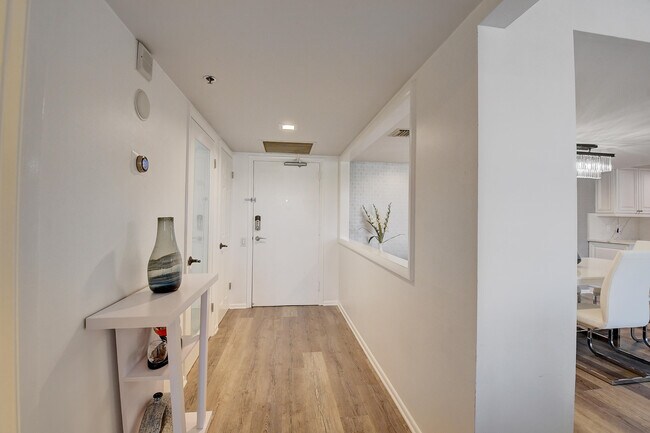 2701 N Ocean Blvd in Boca Raton, FL - Building Photo - Building Photo