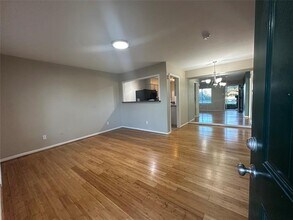 13747 Brookgreen Cir in Dallas, TX - Building Photo - Building Photo