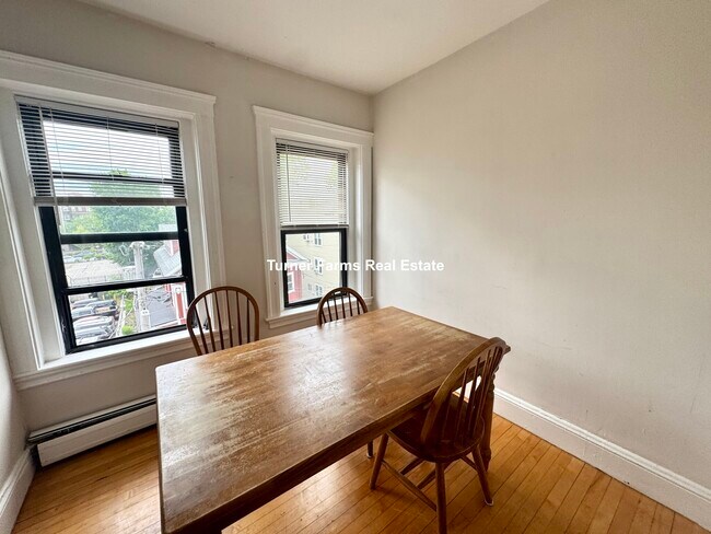 19 Upland Rd, Unit 8 in Cambridge, MA - Building Photo - Building Photo