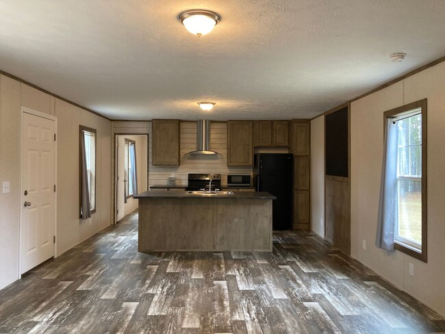 331 Treebark Ln in Cameron, NC - Building Photo - Building Photo