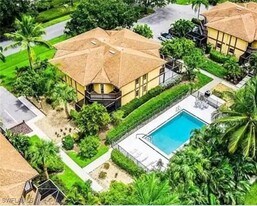 13531 Siesta Pines Ct in Ft. Myers, FL - Building Photo