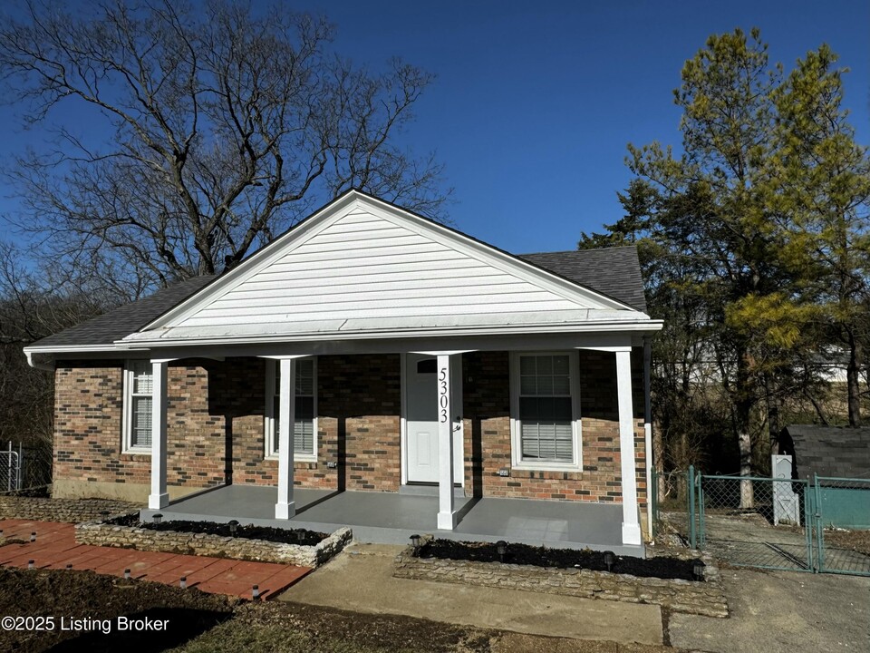 5303 Haventree Pl in Louisville, KY - Building Photo