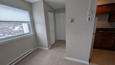 34 Central St in Ipswich, MA - Building Photo - Building Photo