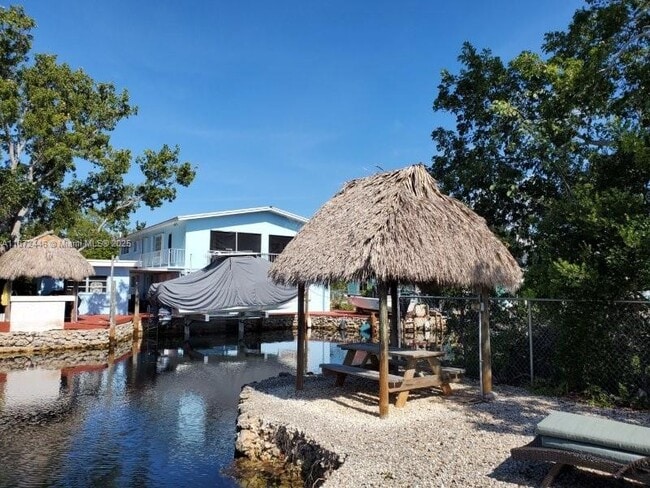 135 Peace Ave in Tavernier, FL - Building Photo - Building Photo