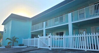 350 73rd Ave in St Pete Beach, FL - Building Photo