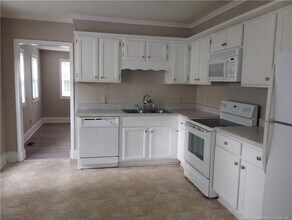 911 Anarine Rd in Fayetteville, NC - Building Photo - Building Photo