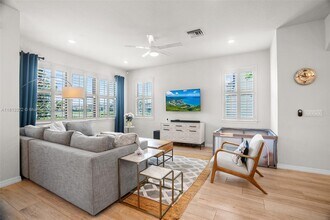 8239 Tailshot Ct in Greenacres, FL - Building Photo - Building Photo