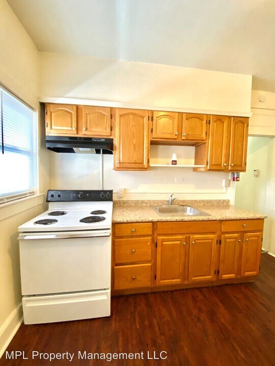 1021 Lehman St in Lebanon, PA - Building Photo