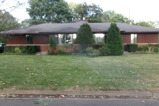 4900 Solar Dr, Unit 4900 Solar in Columbus, OH - Building Photo - Building Photo