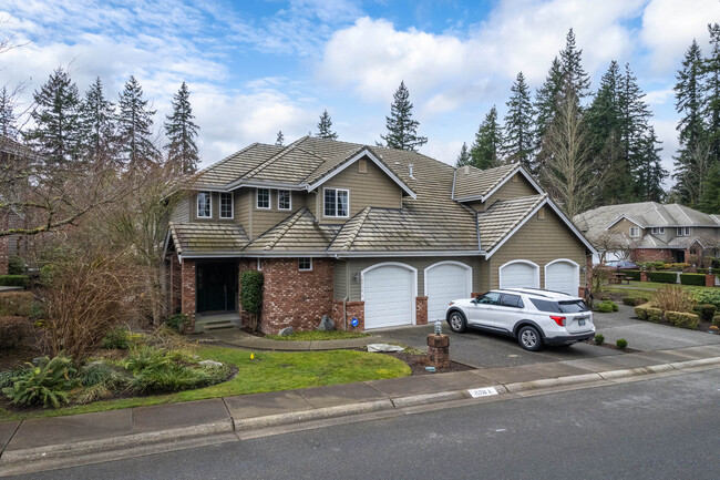 15606 Country Club Dr in Mill Creek, WA - Building Photo - Building Photo