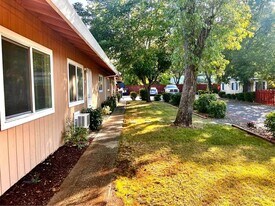 4160 Oro Ln in Diamond Springs, CA - Building Photo