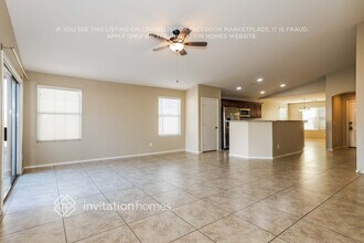 1932 W Nancy Ln in Phoenix, AZ - Foto de edificio - Building Photo