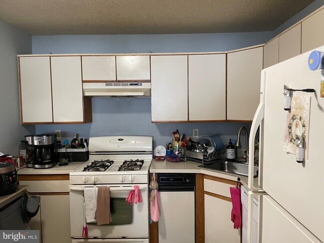 5 Chamberlin Ct in Trenton, NJ - Building Photo - Building Photo