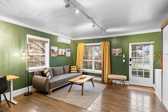 2601 NW Raleigh St, Unit 18 in Portland, OR - Foto de edificio - Building Photo