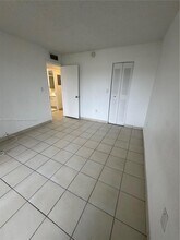 20120 NE 2nd Ave in North Miami Beach, FL - Building Photo - Building Photo