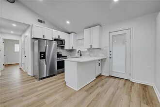 1911 David St in Austin, TX - Building Photo - Building Photo