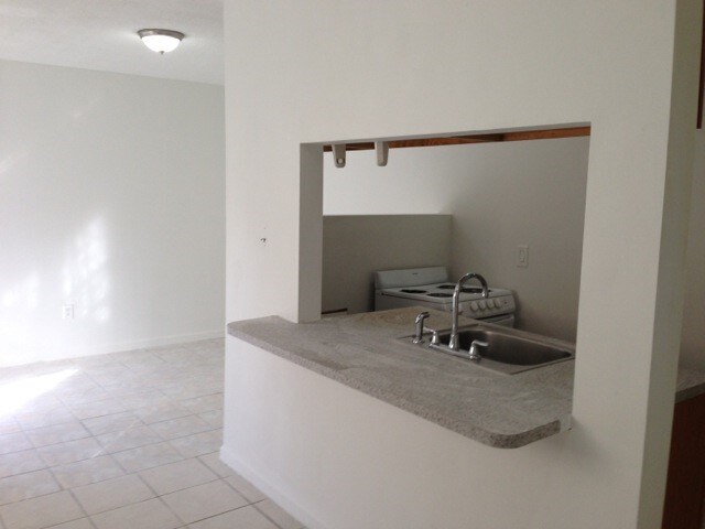 2302 Taylor St in Hollywood, FL - Foto de edificio - Other