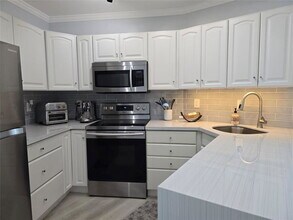 900 River Reach Dr in Fort Lauderdale, FL - Building Photo - Building Photo