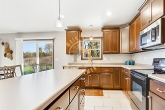 2820 Sussex Rd in Green Bay, WI - Building Photo - Building Photo