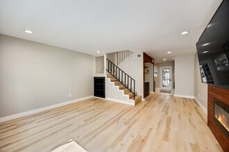 3500 Routh St, Unit 6 in Dallas, TX - Building Photo - Building Photo