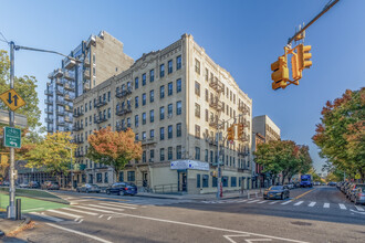 Plaza Court in Brooklyn, NY - Building Photo - Building Photo