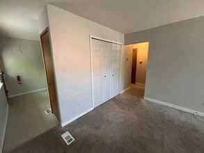 4070 Agnes Ave in Lincoln Park, MI - Building Photo - Building Photo