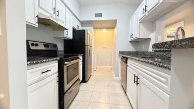 11661 W Atlantic Blvd in Coral Springs, FL - Building Photo - Building Photo