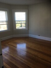 19 Burr St in Boston, MA - Foto de edificio - Building Photo