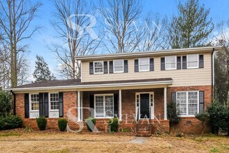 1252 Sherlock Dr in Marietta, GA - Foto de edificio - Building Photo