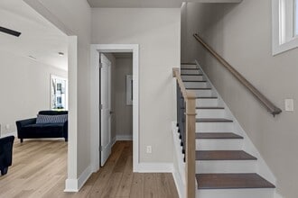 2002 Riddle Rd in Durham, NC - Building Photo - Building Photo