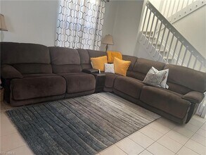 5483 Cameron Dr in Ave Maria, FL - Foto de edificio - Building Photo