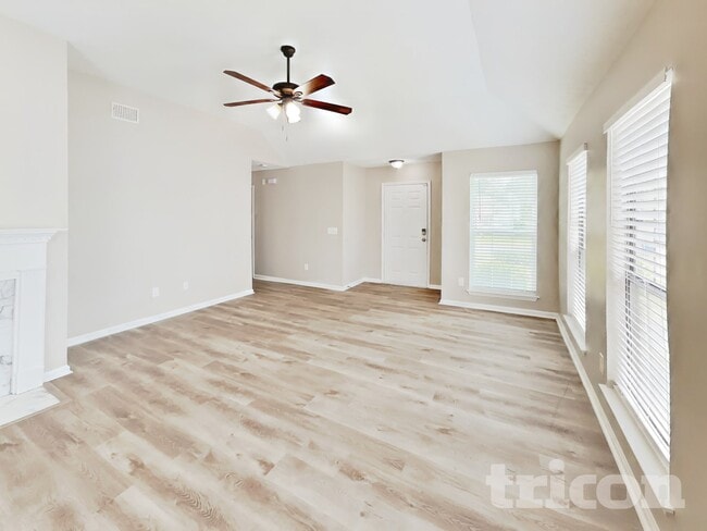 316 Pine Ridge Ln in La Vergne, TN - Building Photo - Building Photo