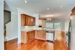 5288 Wellsley Bend in Alpharetta, GA - Foto de edificio - Building Photo